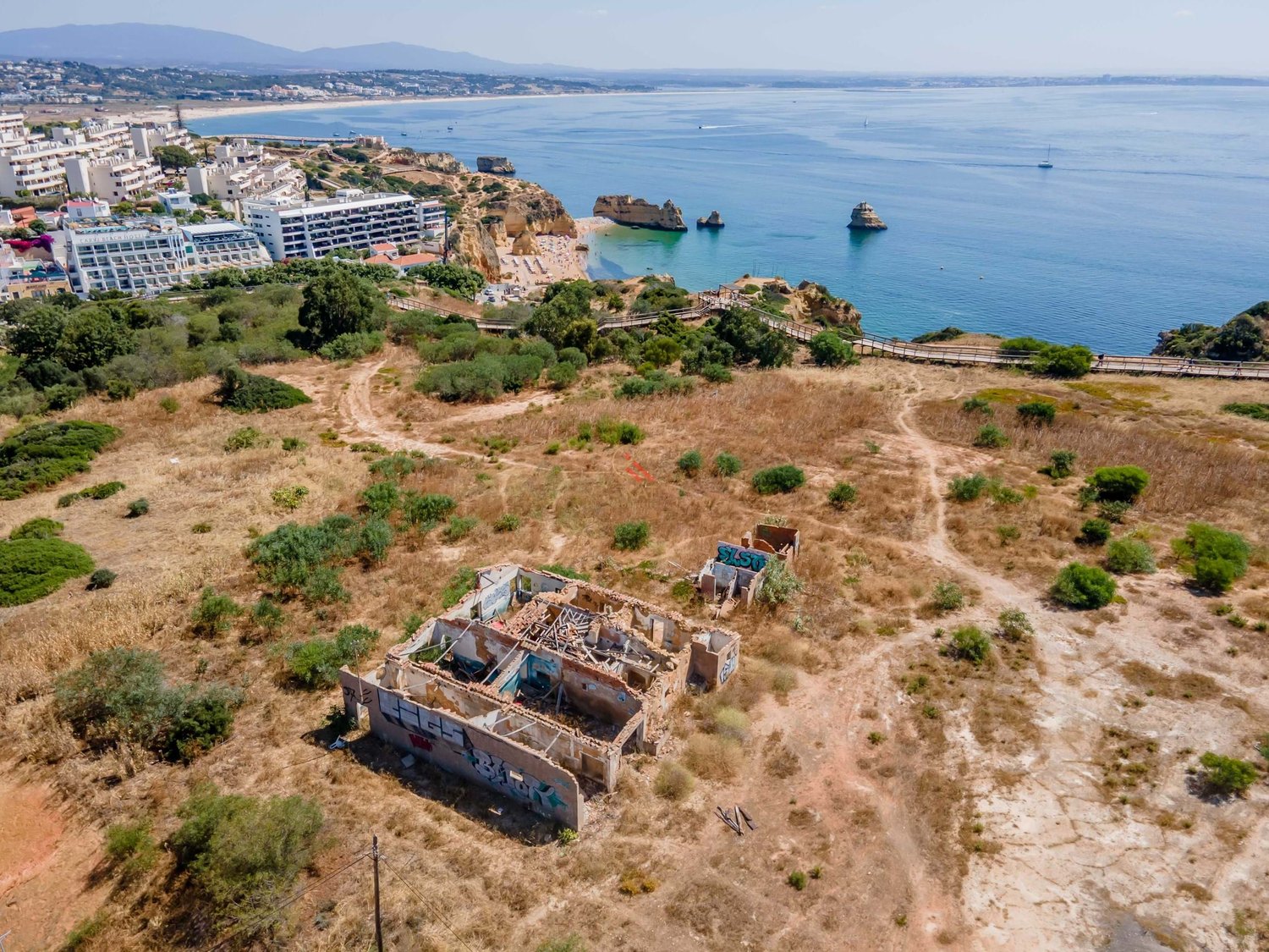 Building plot, Praia de D. Ana, Lagos