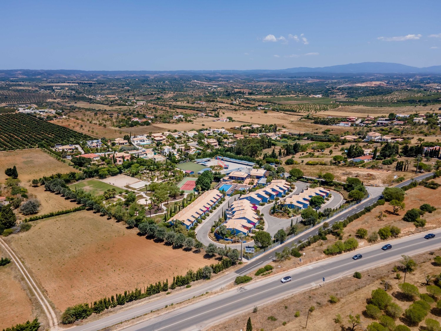 Tourist Village, Luz, Lagos