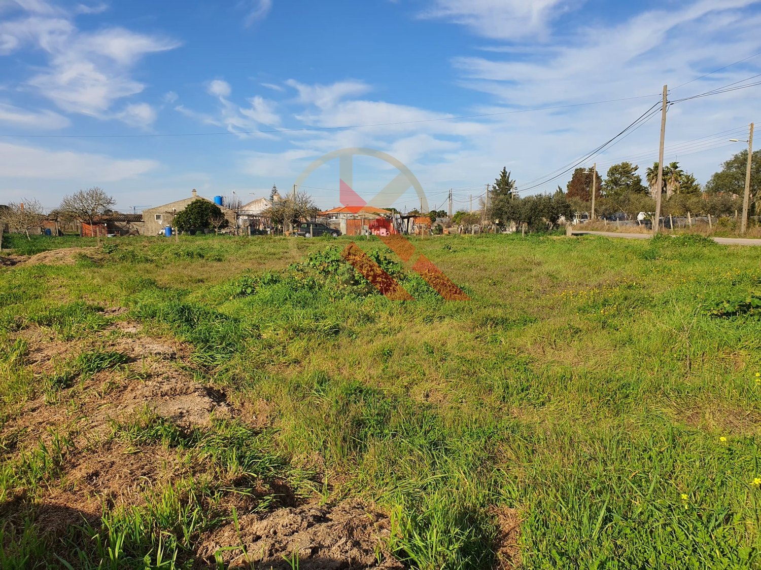 Terreno Urbano em Samora Correia, com versatilidade e com um Potencial em 1580m²