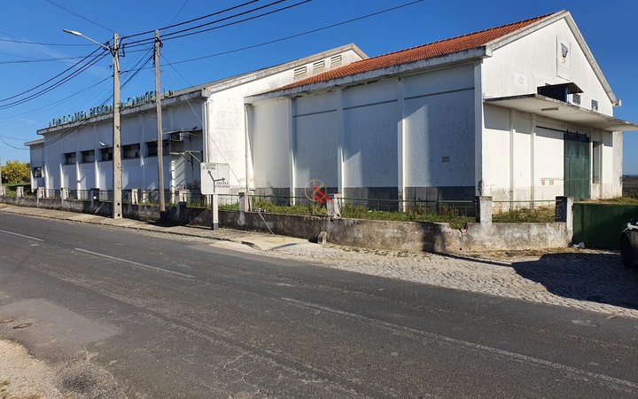 Armazém Industrial/Fábrica para Venda – Oportunidade Única de Investimento!