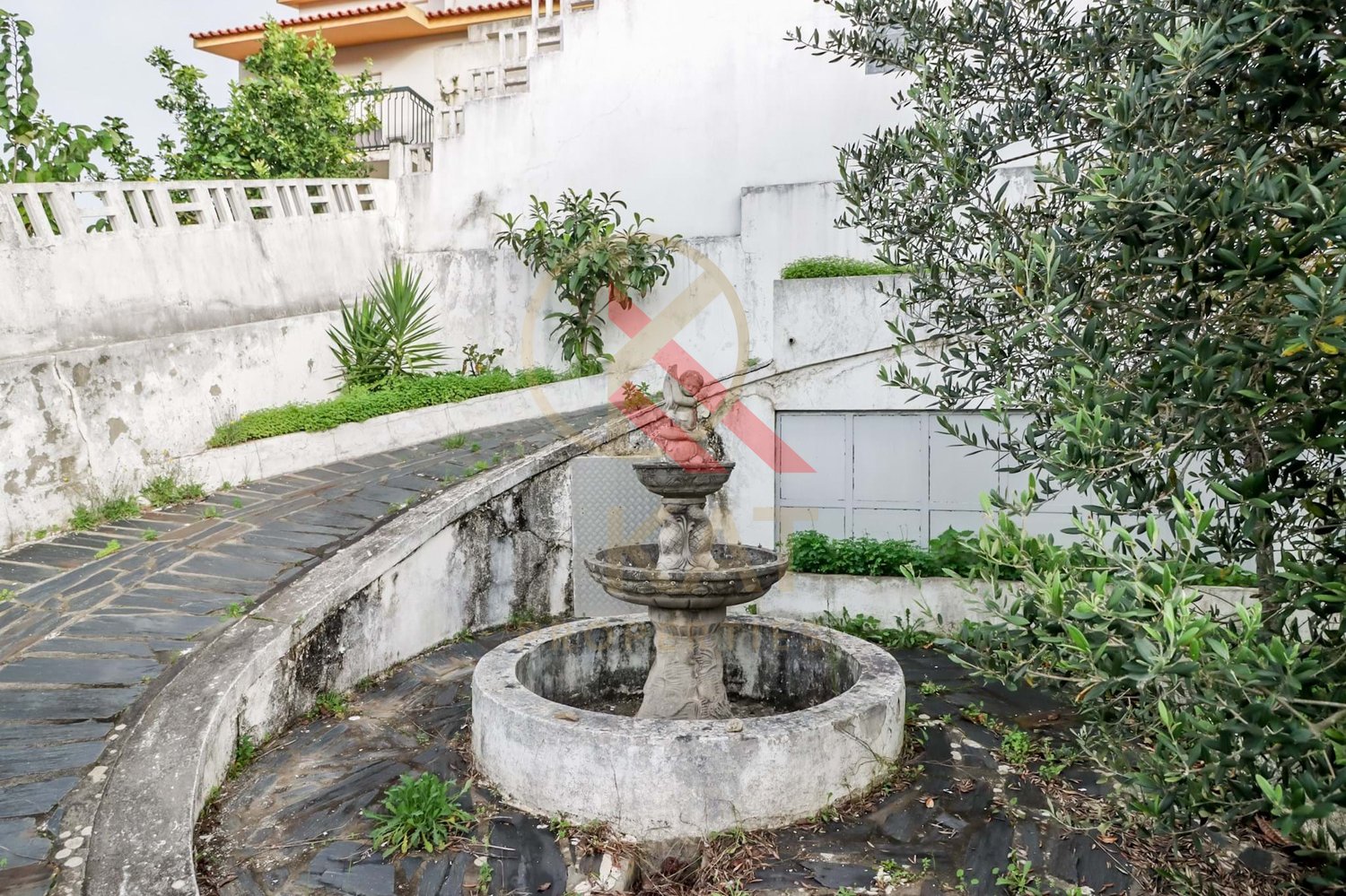 Oportunidade Imperdível! Moradia T6, Torres Vedras – Perfeita para investimento ou Moradia Bifamiliar