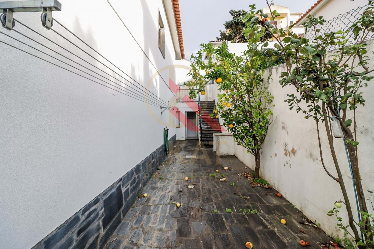 Oportunidade Imperdível! Moradia T6, Torres Vedras – Perfeita para investimento ou Moradia Bifamiliar