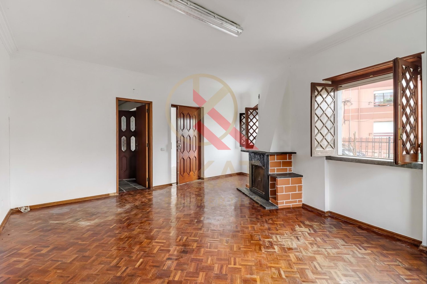 Oportunidade Imperdível! Moradia T6, Torres Vedras – Perfeita para investimento ou Moradia Bifamiliar