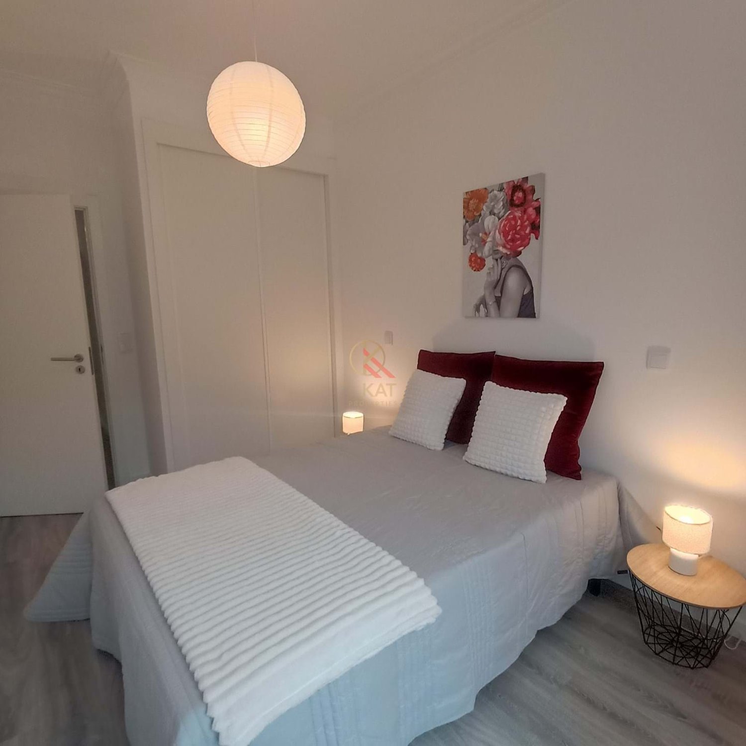 Apartamento T3, Espaçoso e com Vista Rio, em São Vicente