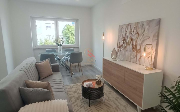 Apartamento T3, Espaçoso e com Vista Rio, em São Vicente