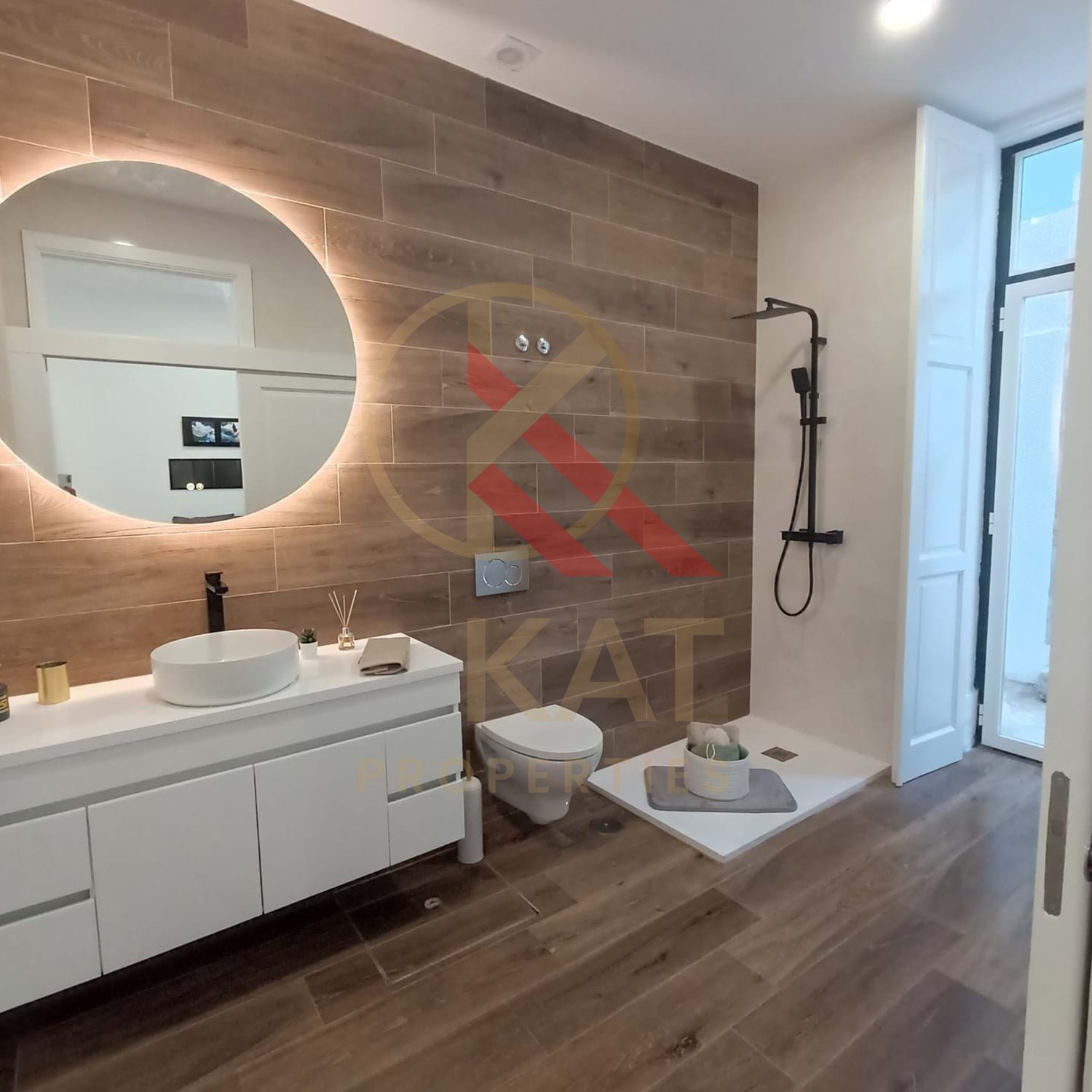 OPEN SPACE MODERNO E RENOVADO – 63M² + LOGRADOURO 