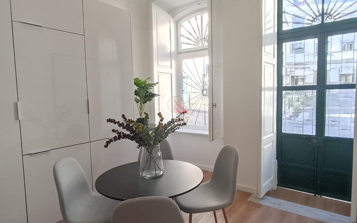OPEN SPACE MODERNO E RENOVADO – 63M² + LOGRADOURO 