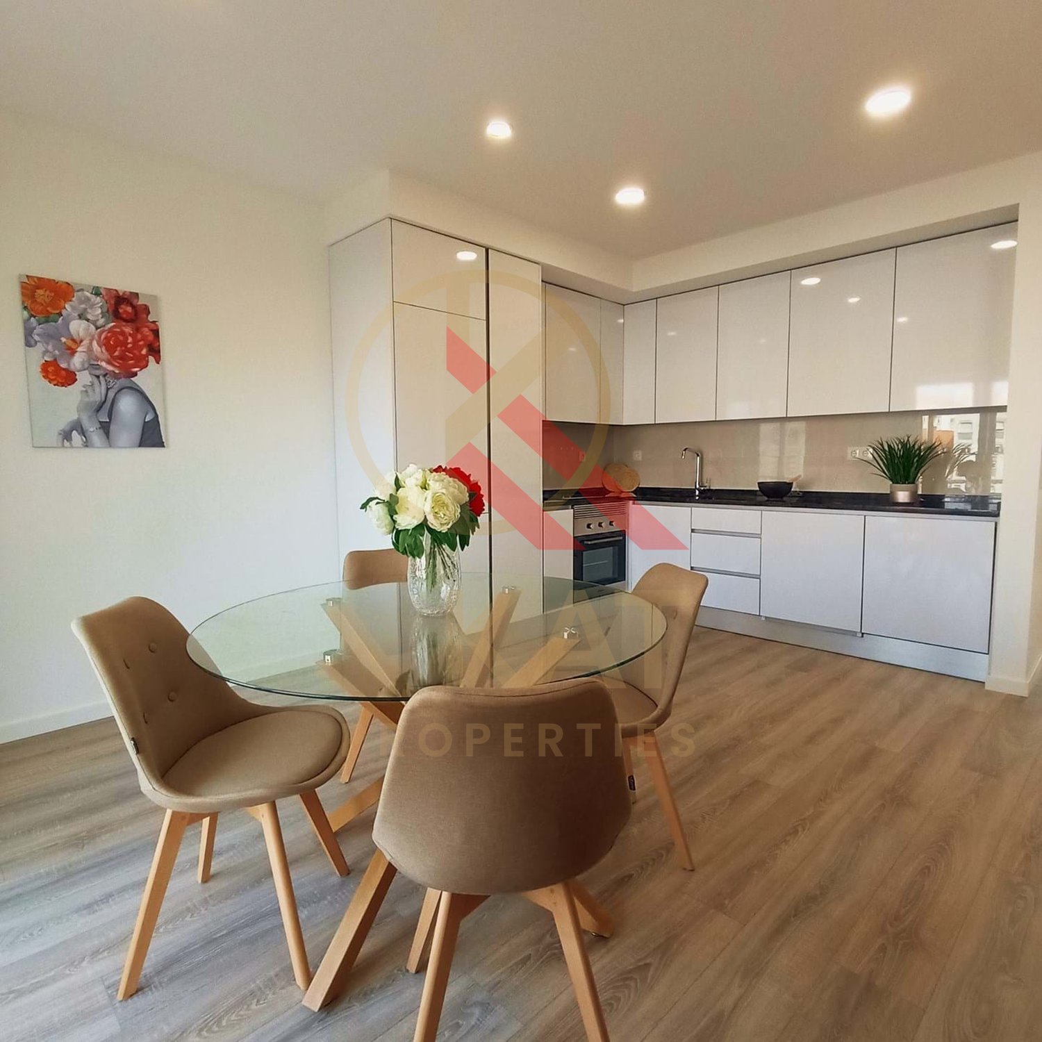 T3 Moderno e Luminoso em Benfica – Localização Privilegiada!