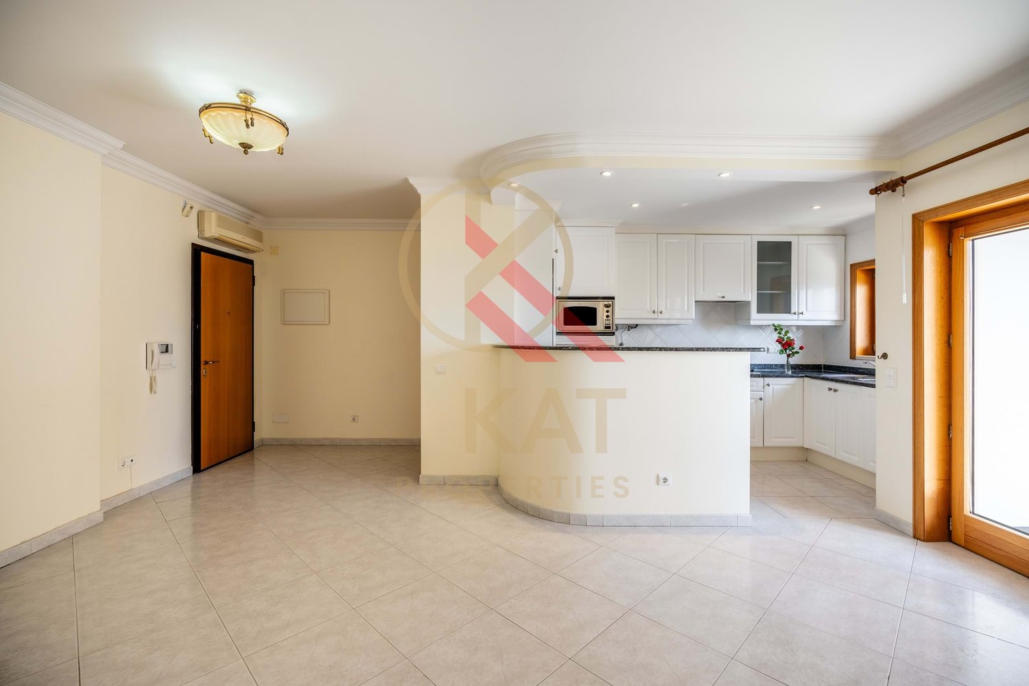 Apartamento T1 com Vista Mar e uma Localização de Excelência