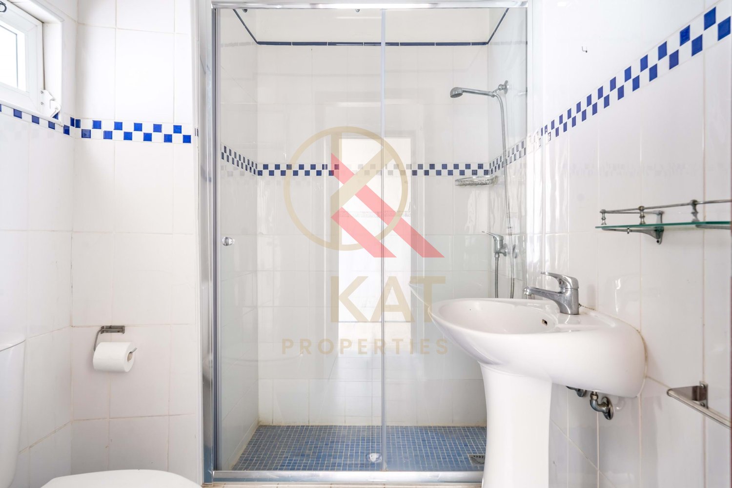 Casa antiga na Vila de Alcantarilha, próximo da praia dos Salgados e Armação de Pêra