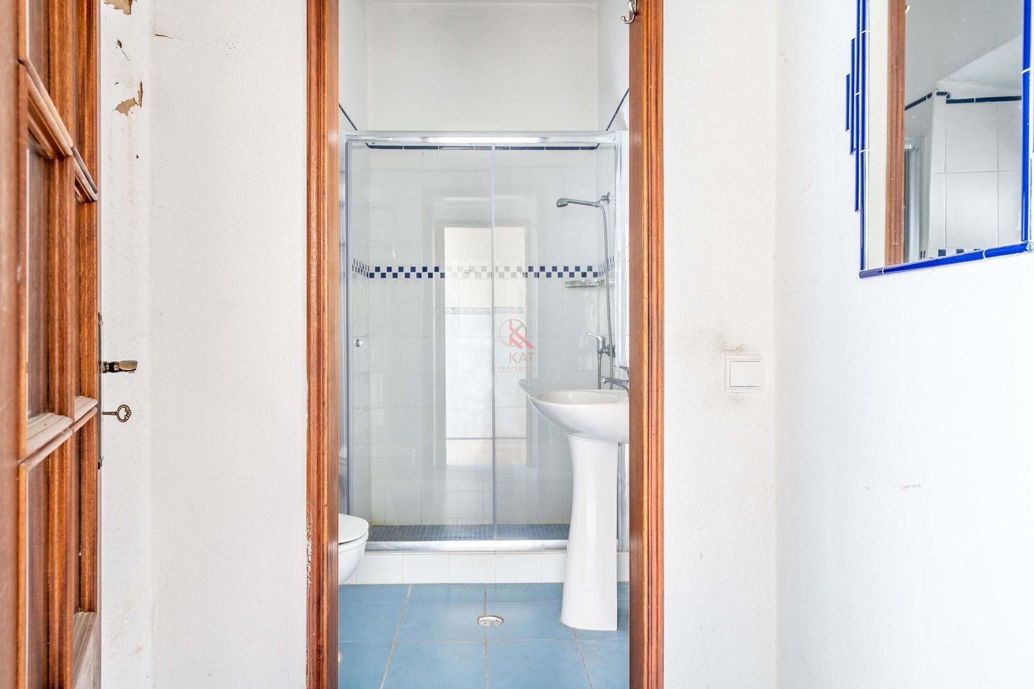 Casa antiga na Vila de Alcantarilha, próximo da praia dos Salgados e Armação de Pêra