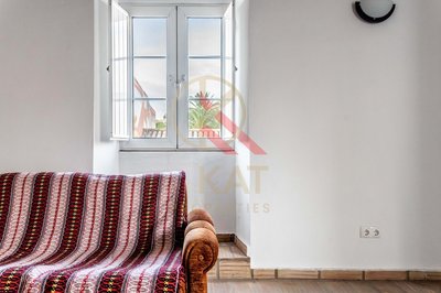 Casa antiga na Vila de Alcantarilha, próximo da praia dos Salgados e Armação de Pêra
