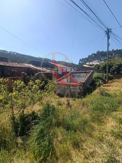 Terreno Urbano à Venda na Freixeira – Loures | 205 m²