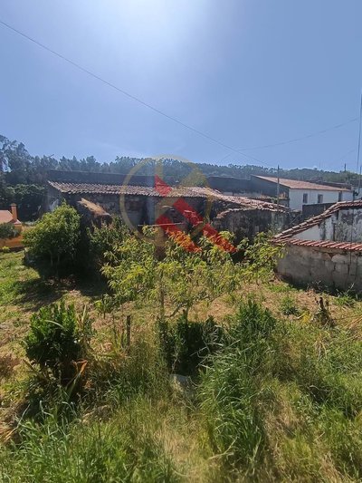 Terreno Urbano à Venda na Freixeira – Loures | 205 m²