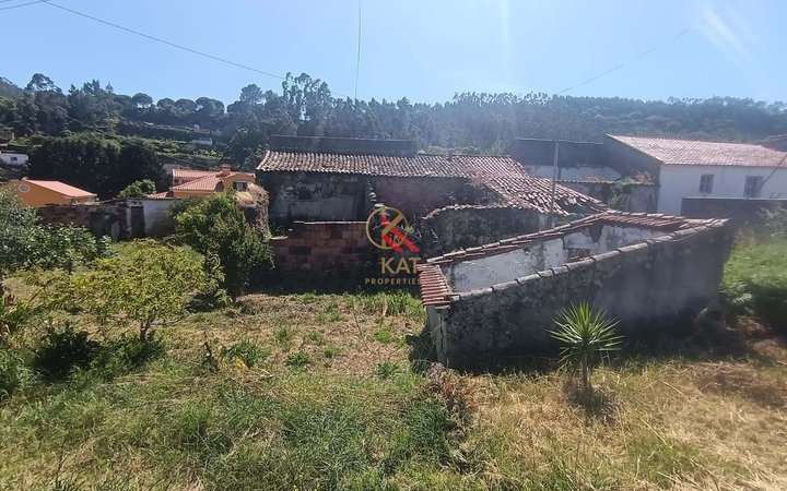 Terreno Urbano à Venda na Freixeira – Loures | 205 m²