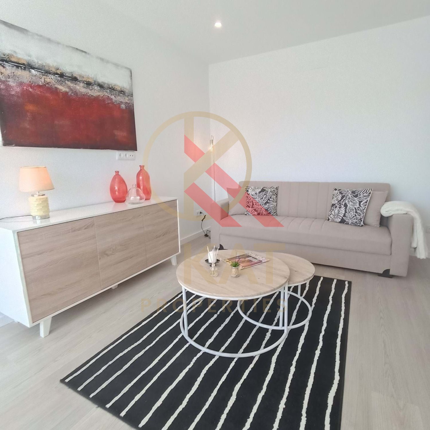 Apartamento T3, Remodelado com Varanda – Excelente Exposição Solar e Acabamentos Modernos, Benfica