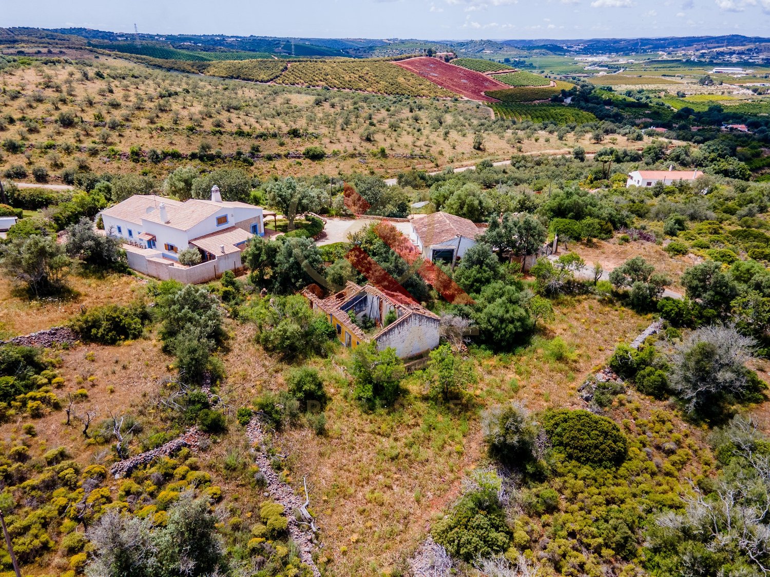 Terreno com Ruínas - Oportunidade em Silves perto da barragem do Arade
