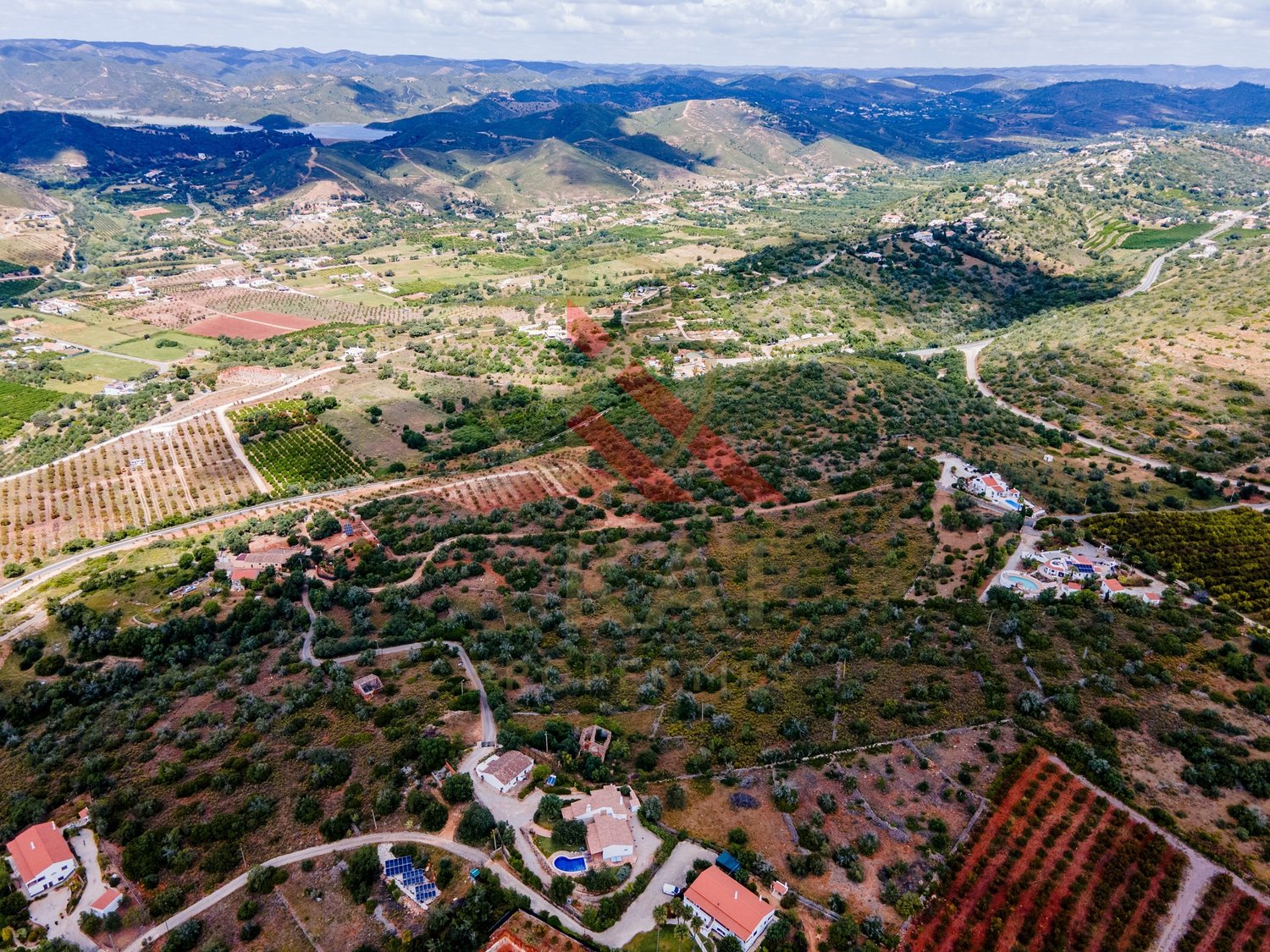 Terreno com Ruínas - Oportunidade em Silves perto da barragem do Arade
