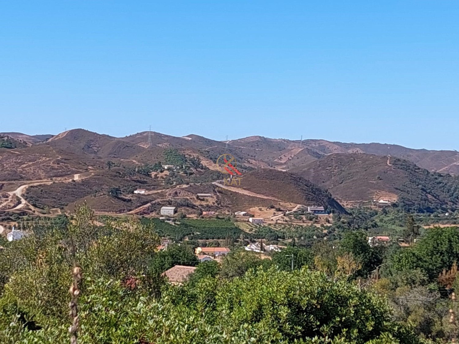 Terreno com Ruínas - Oportunidade em Silves perto da barragem do Arade