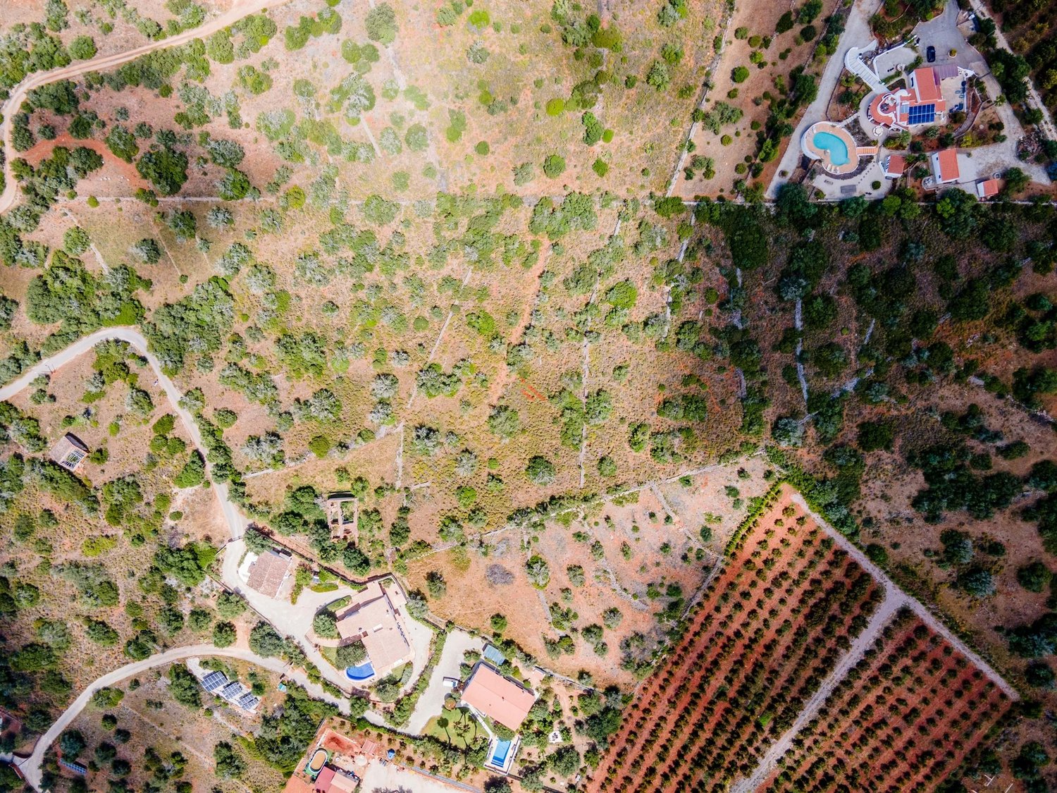 Terreno com Ruínas - Oportunidade em Silves perto da barragem do Arade