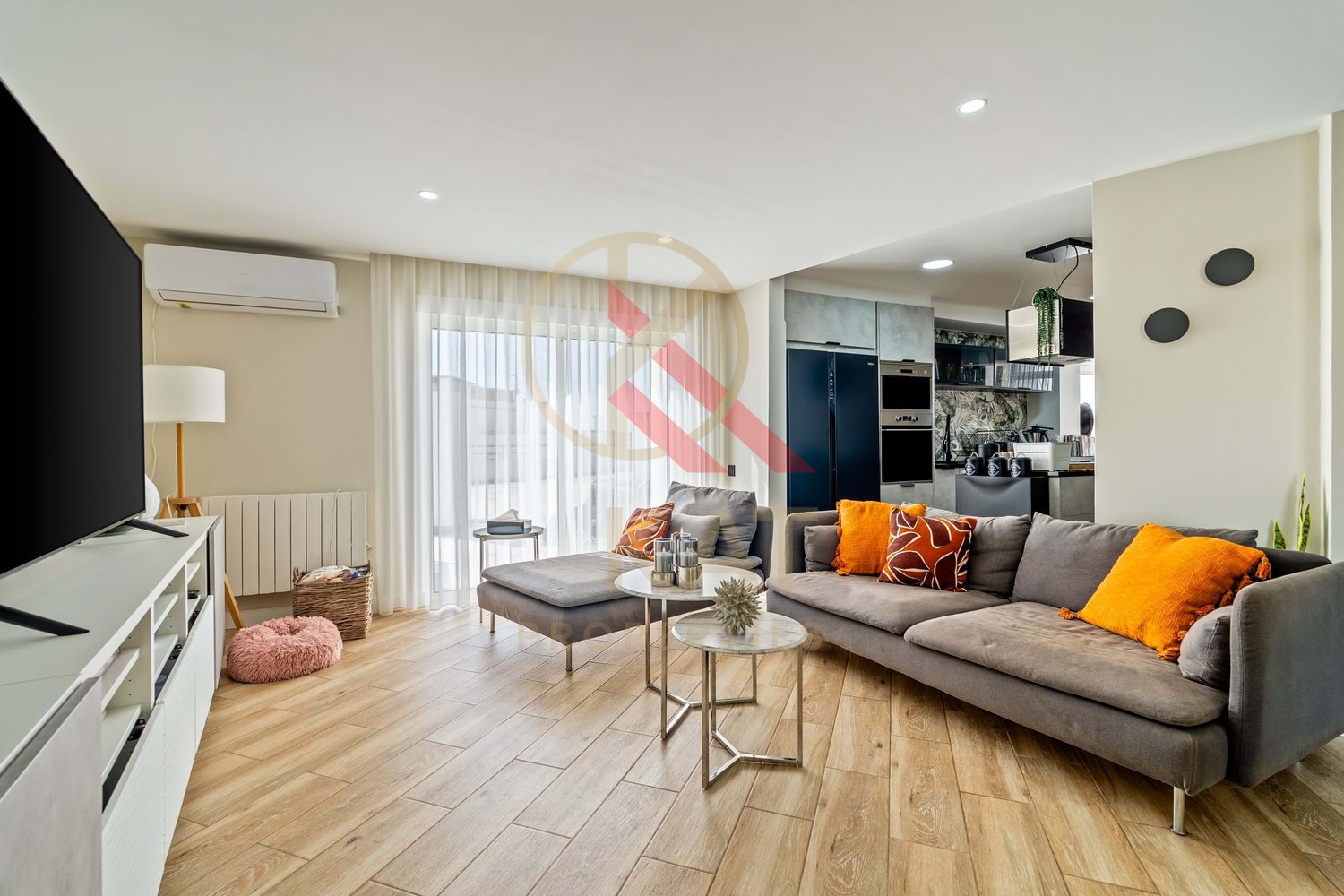 Penthouse T1+1 em Armação de Pêra – Vista Mar e Terraço Privativo de 400m²