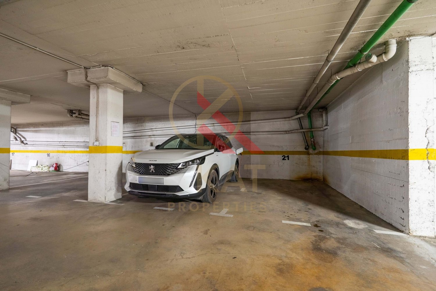 Penthouse T1+1 em Armação de Pêra – Vista Mar e Terraço Privativo de 400m²