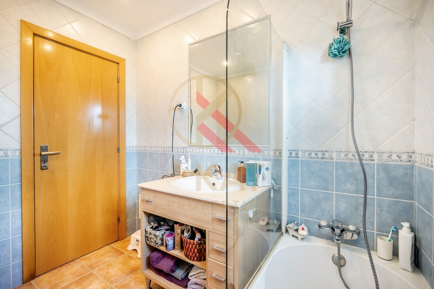 Moradia Geminada T3 em Condomínio Privado – Espiche, Lagos