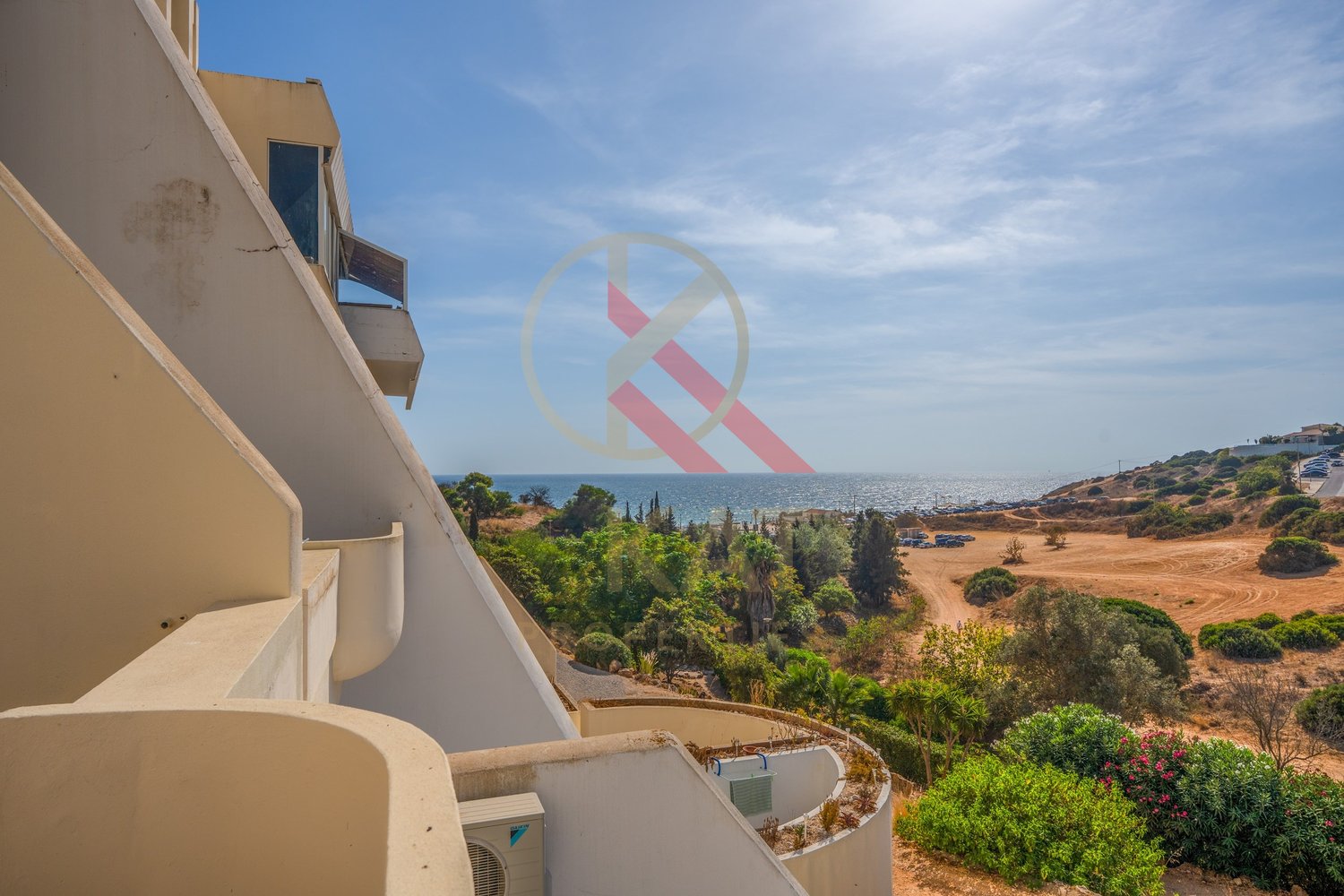 Apartamento T1 no Condomínio Magnólia Mar com Vista Mar em Lagos