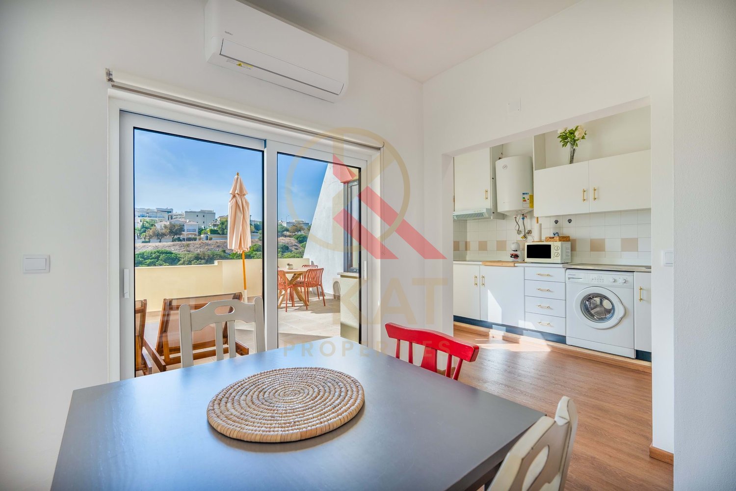 Apartamento T1 no Condomínio Magnólia Mar com Vista Mar em Lagos