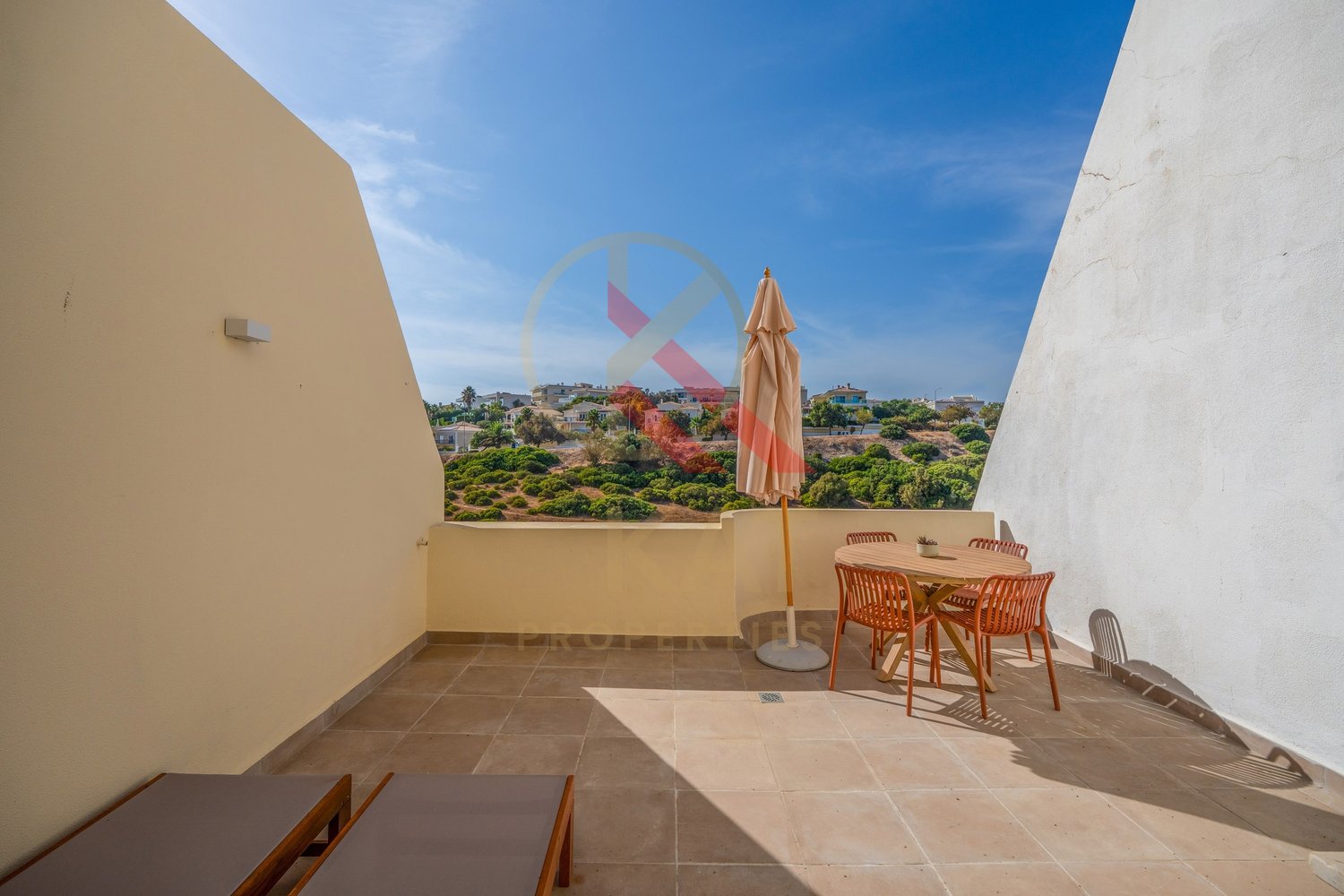 Apartamento T1 no Condomínio Magnólia Mar com Vista Mar em Lagos