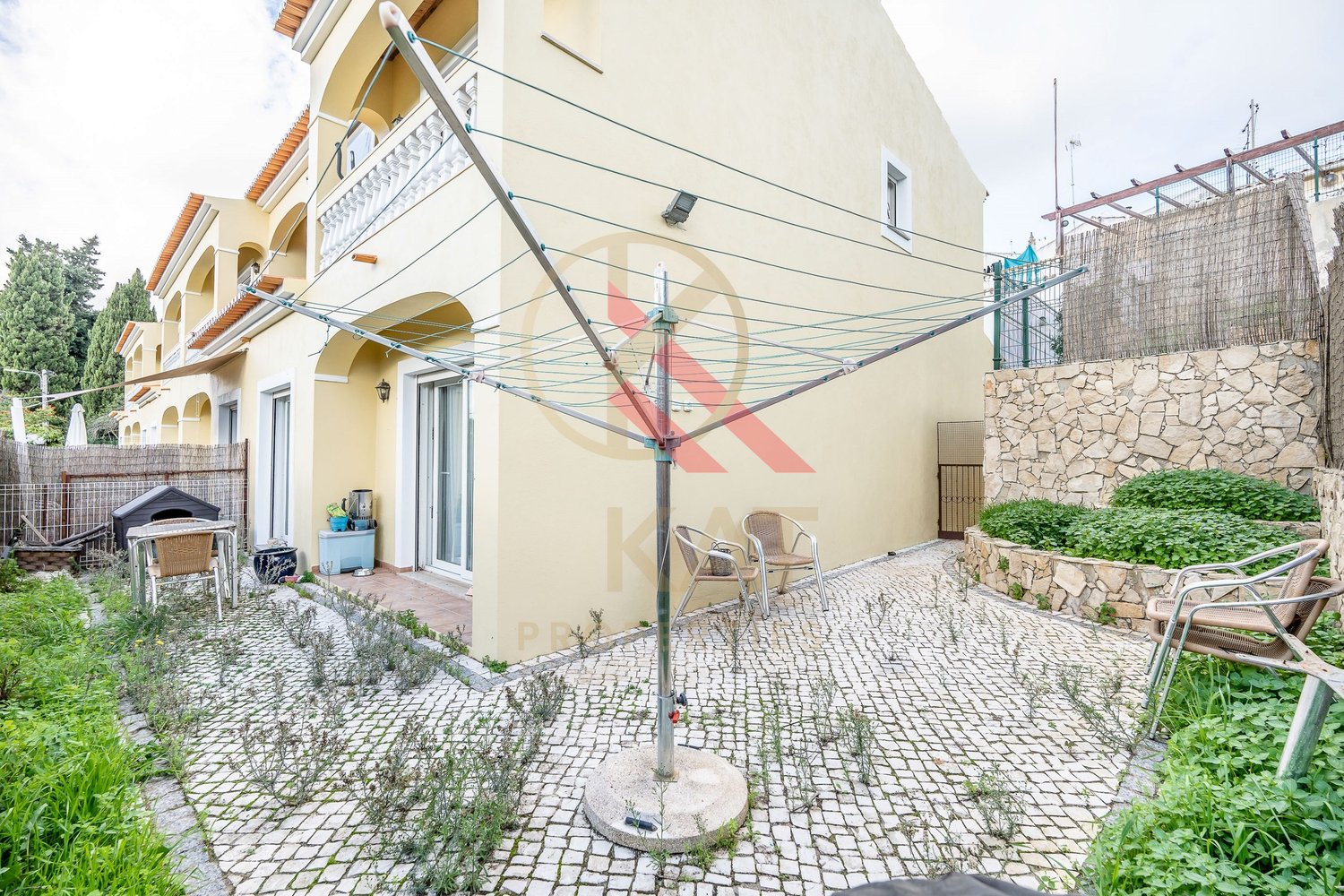 Moradia T3 em Condomínio Privado – Espiche, Lagos  para Arrendamento Anual