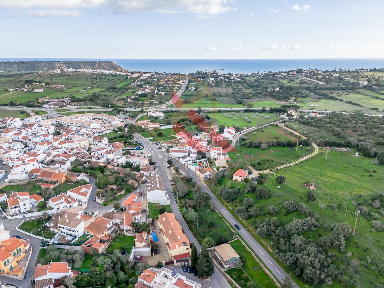 Moradia Geminada T3 em Condomínio Privado – Espiche, Lagos