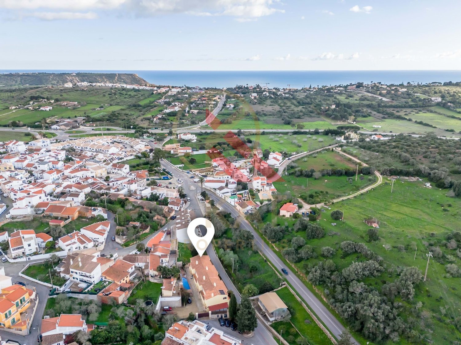 Moradia Geminada T3 em Condomínio Privado – Espiche, Lagos