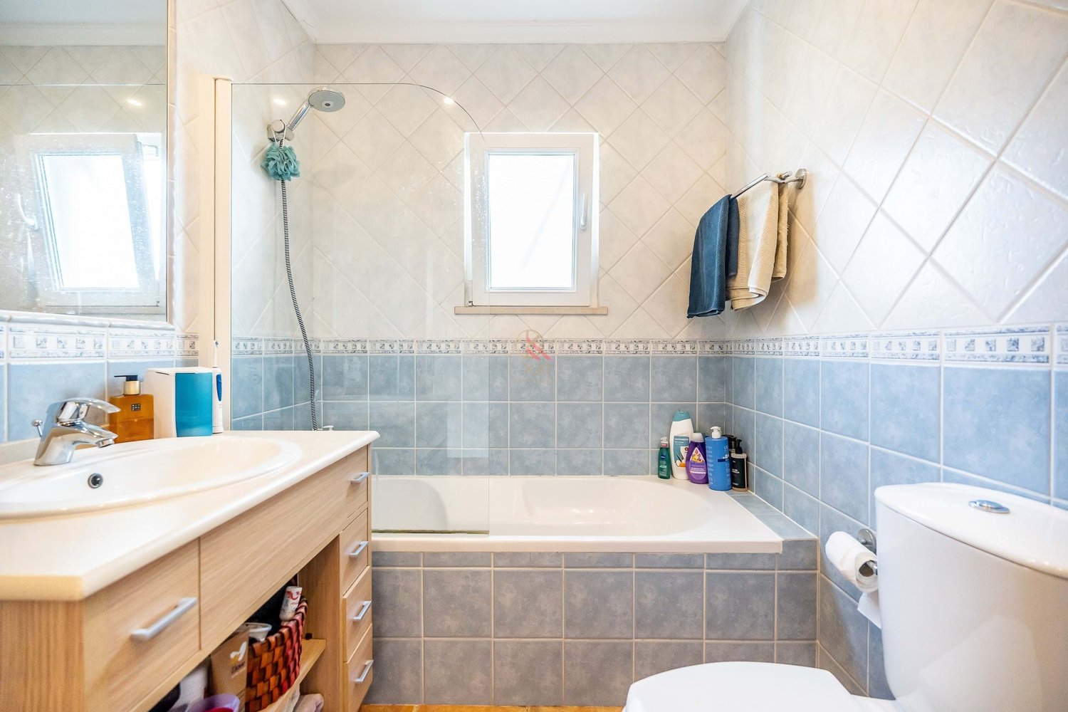 Moradia Geminada T3 em Condomínio Privado – Espiche, Lagos