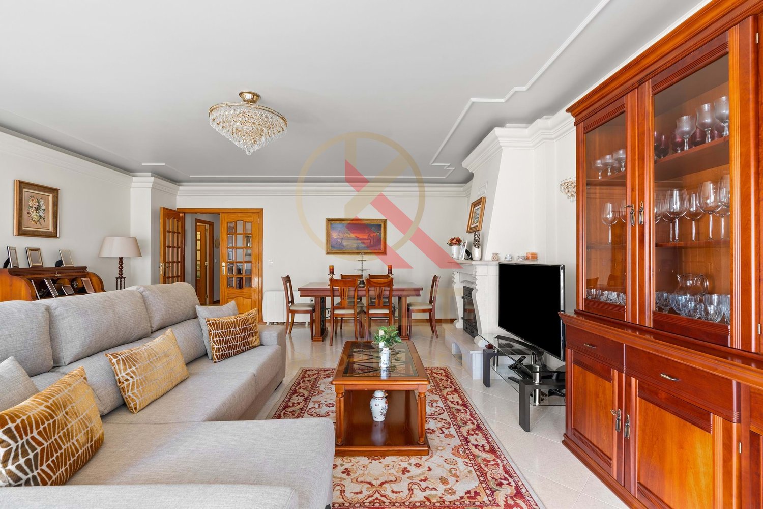 Oportunidade em Rio de Mouro — T3 Luminoso com bons acabamentos