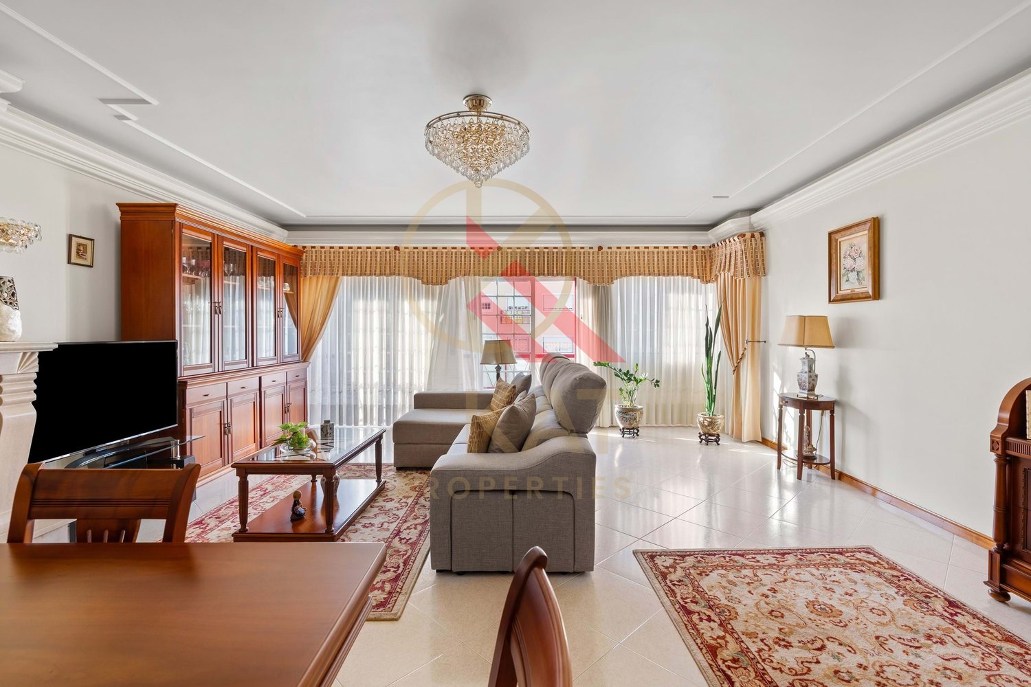 Oportunidade em Rio de Mouro — T3 Luminoso com bons acabamentos