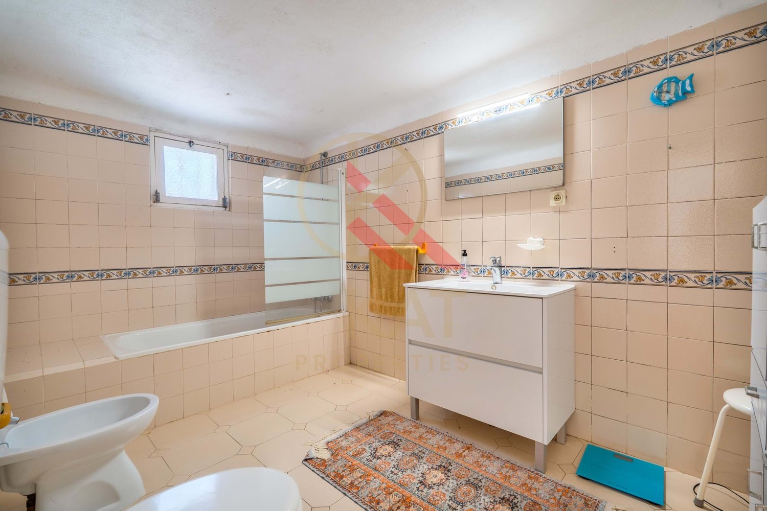 Propriedade com Localização Premium a 200m da Meia Praia – Lagos