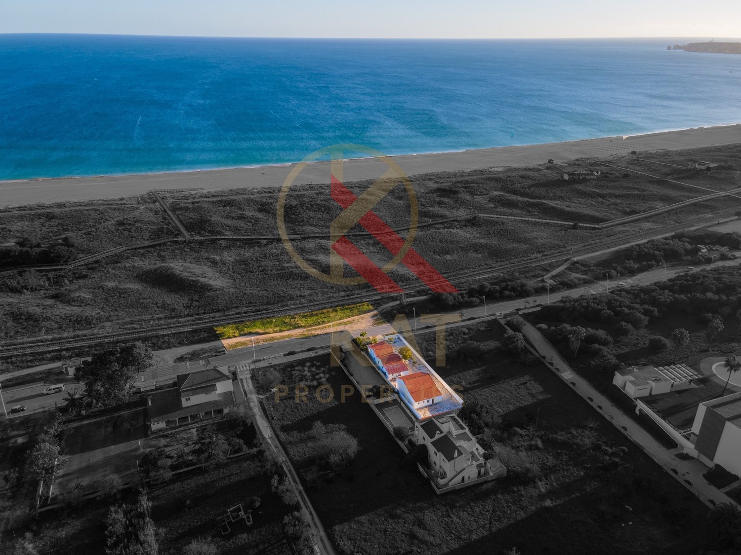 Propriedade com Localização Premium a 200m da Meia Praia – Lagos