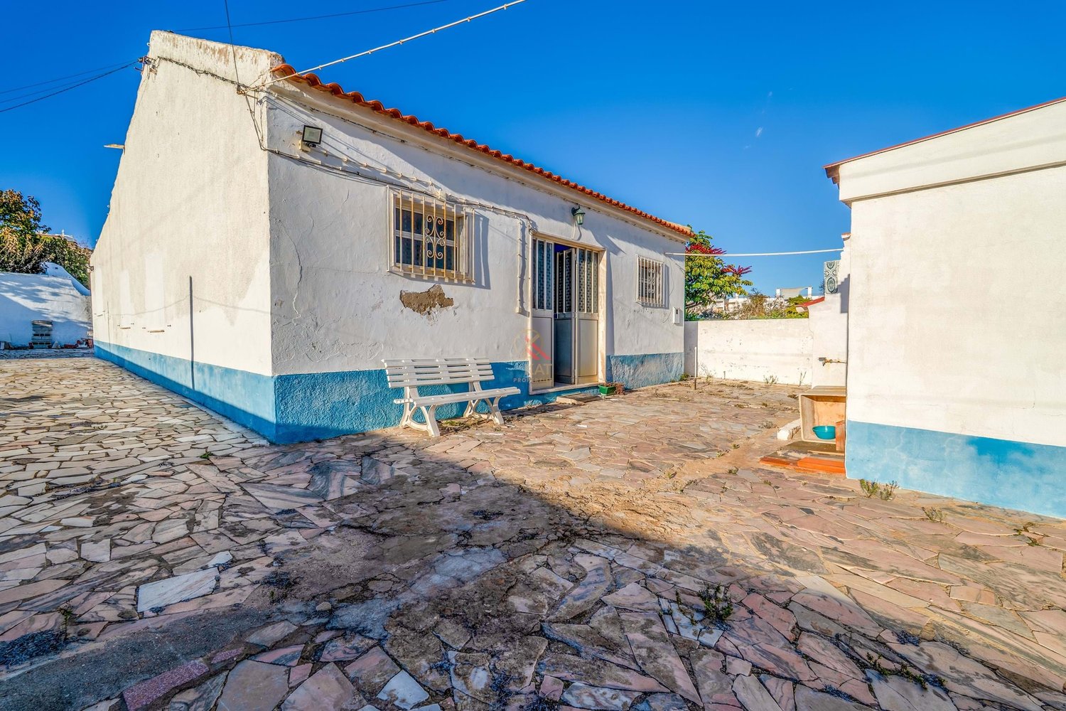 Propriedade com Localização Premium a 200m da Meia Praia – Lagos