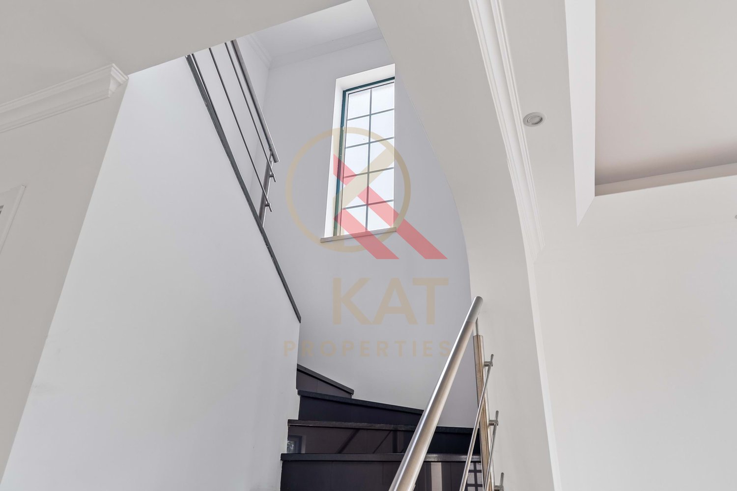 Excelente Moradia T3 com Piscina e Espaço Exterior Privativo