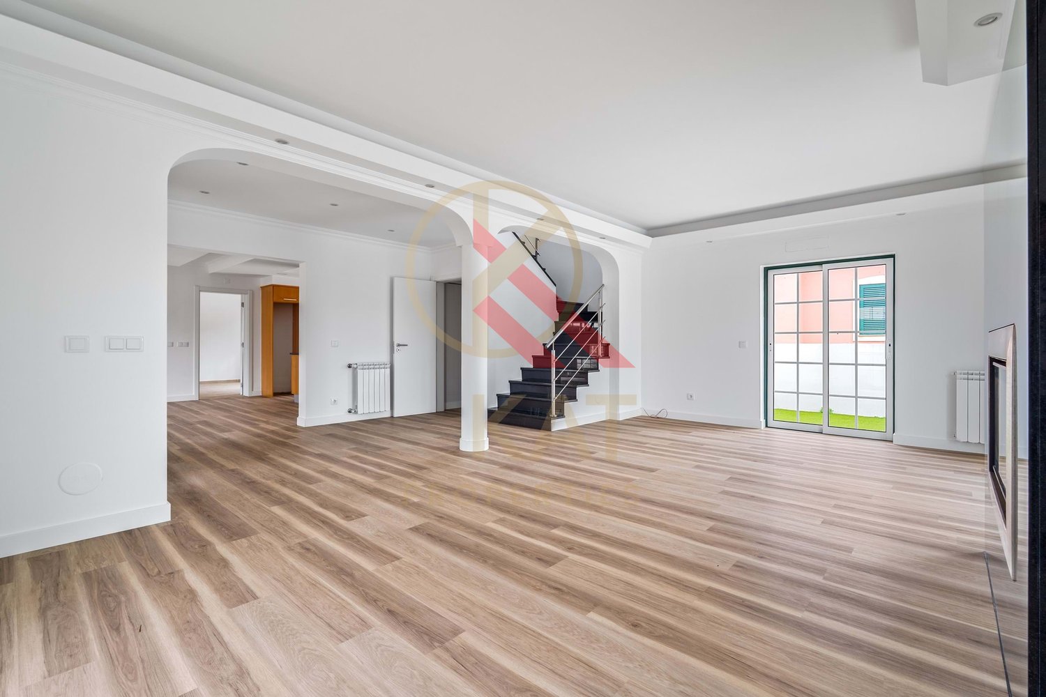 Excelente Moradia T3 com Piscina e Espaço Exterior Privativo