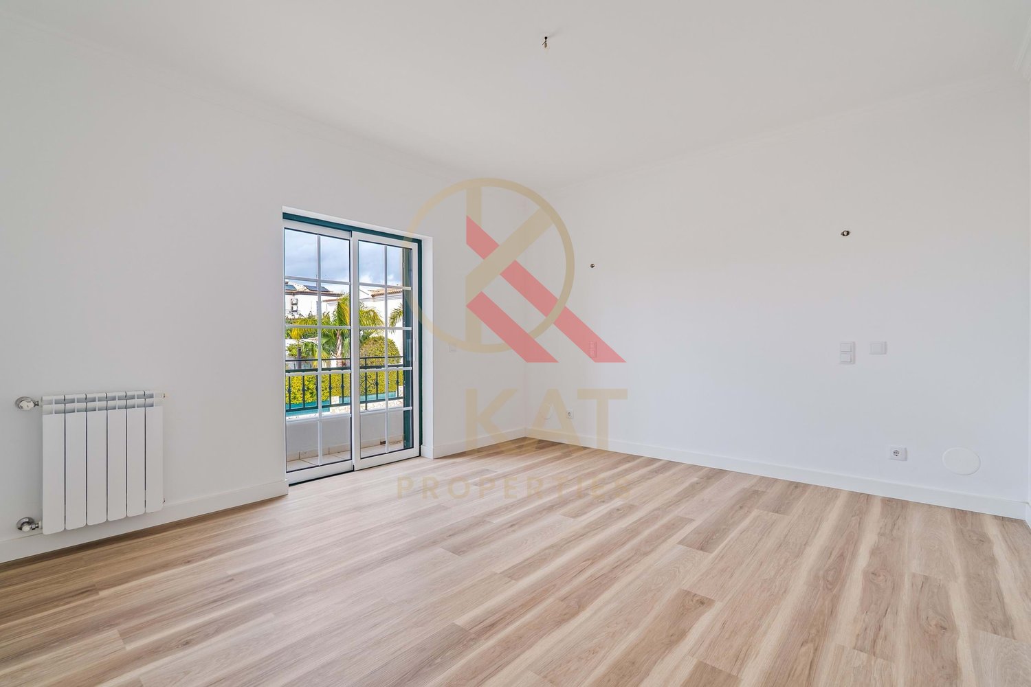 Excelente Moradia T3 com Piscina e Espaço Exterior Privativo