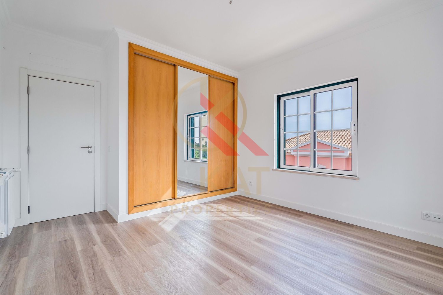 Excelente Moradia T3 com Piscina e Espaço Exterior Privativo