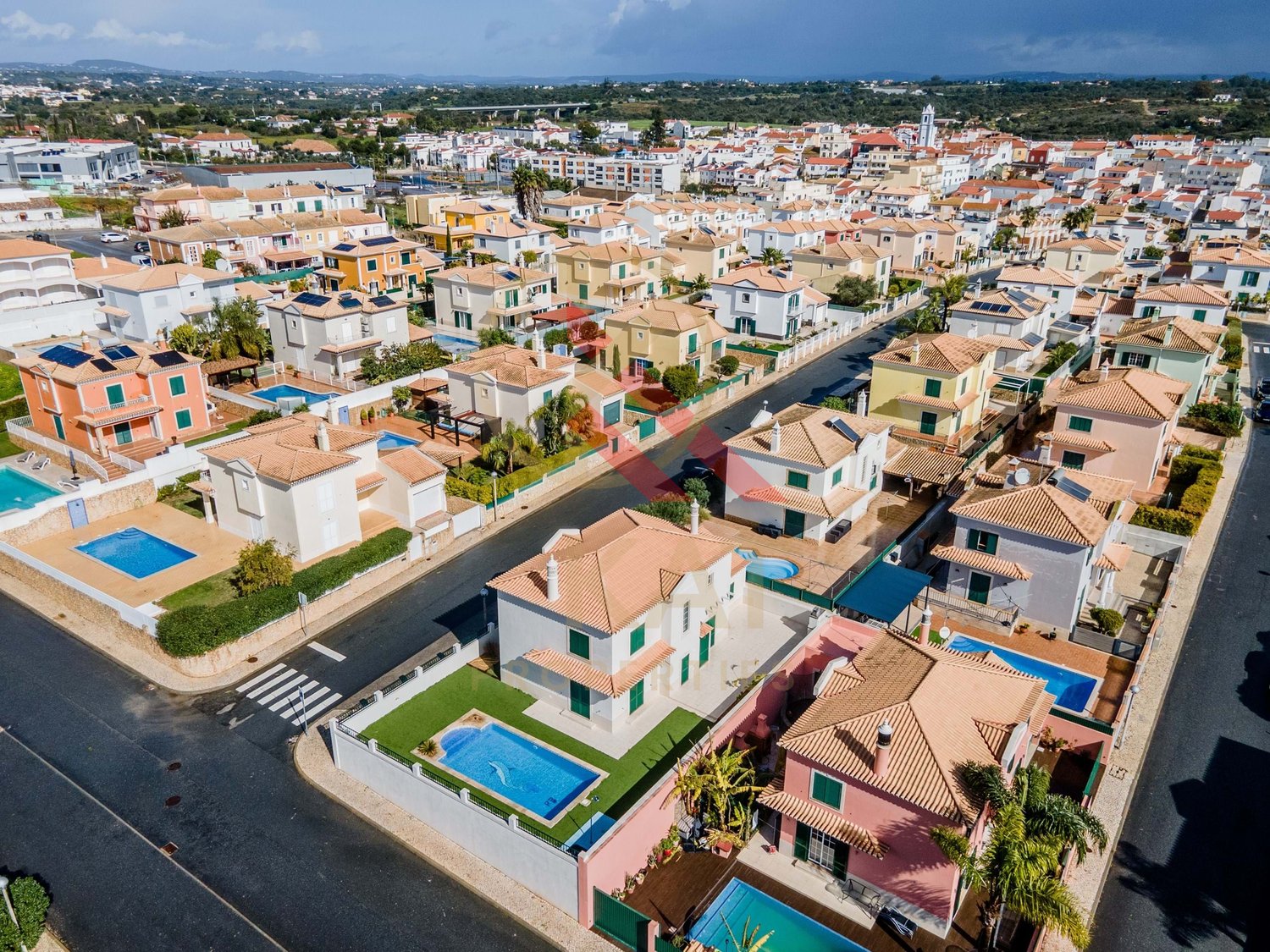 Excelente Moradia T3 com Piscina e Espaço Exterior Privativo