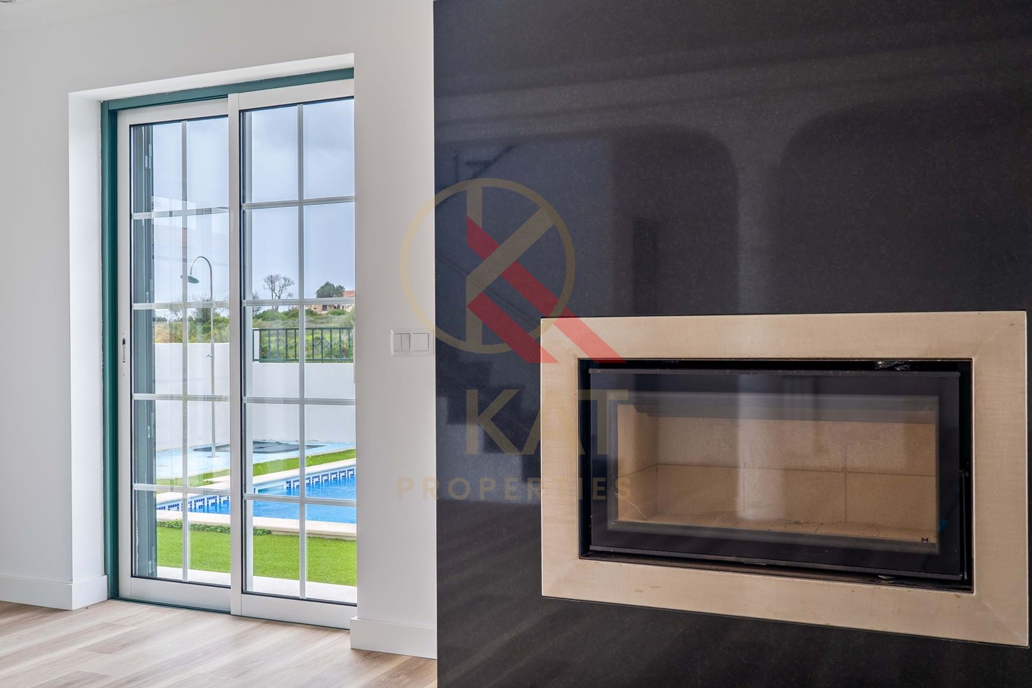 Excelente Moradia T3 com Piscina e Espaço Exterior Privativo