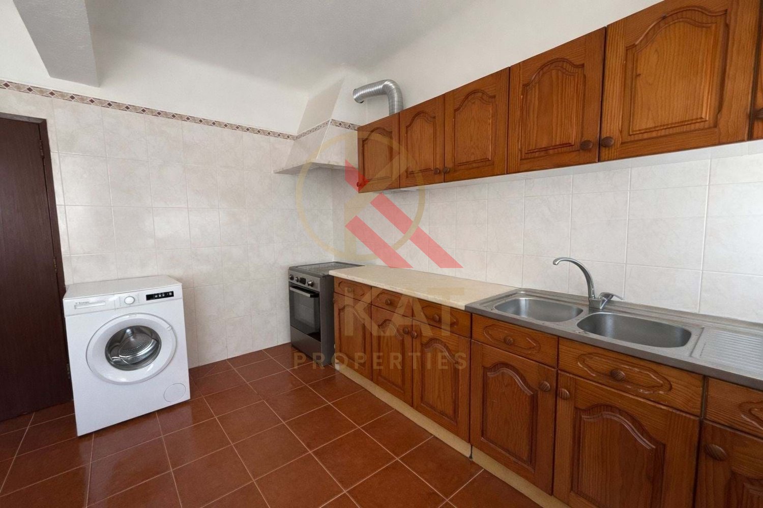 Apartamento T2 com Terraço – Arrendamento Anual, Lagos