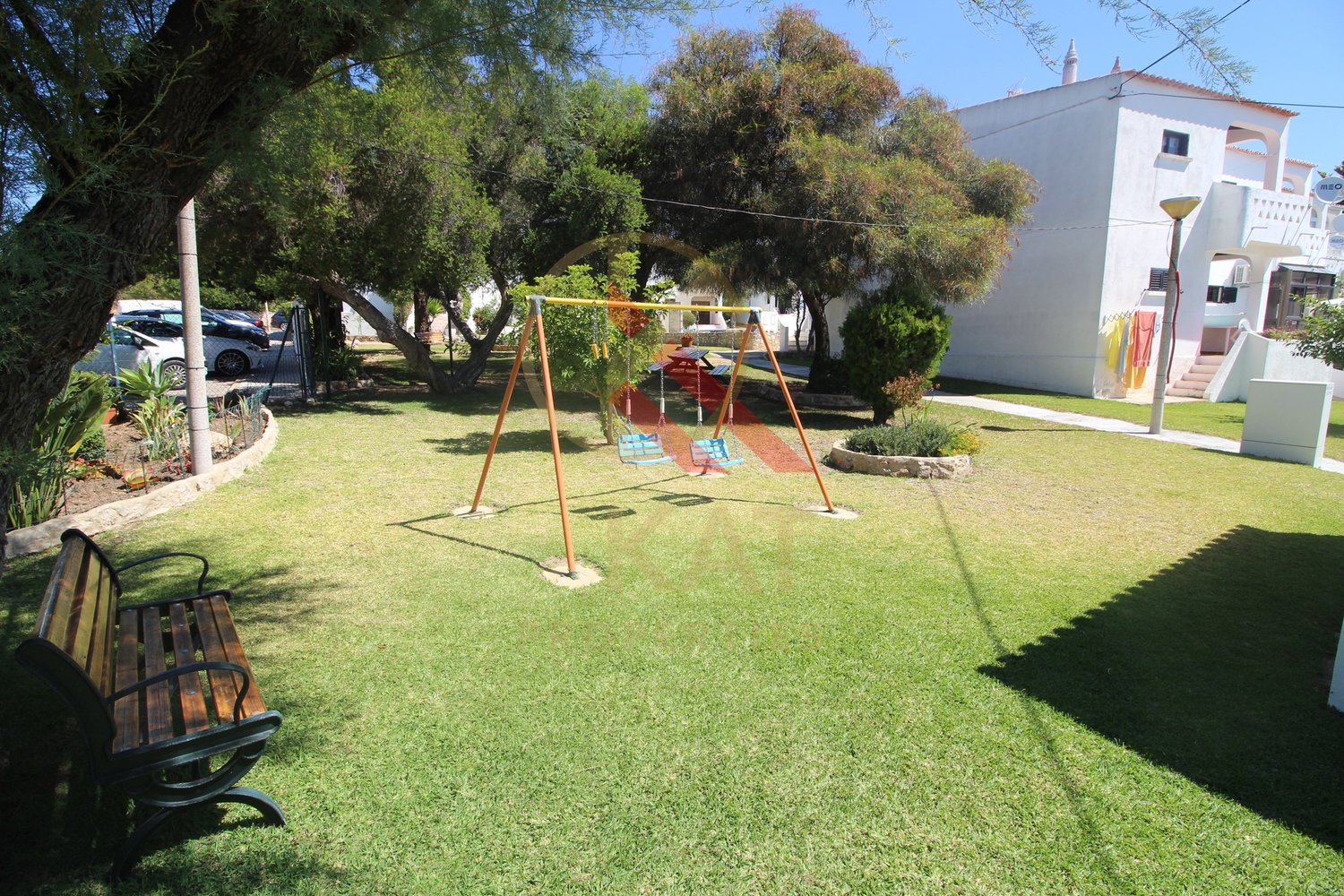 Apartamento T2 com Piscina e Vista Mar – Alporchinhos, Porches