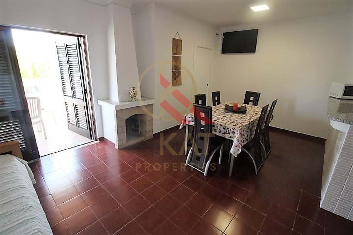 Apartamento T2 com Piscina e Vista Mar – Alporchinhos, Porches