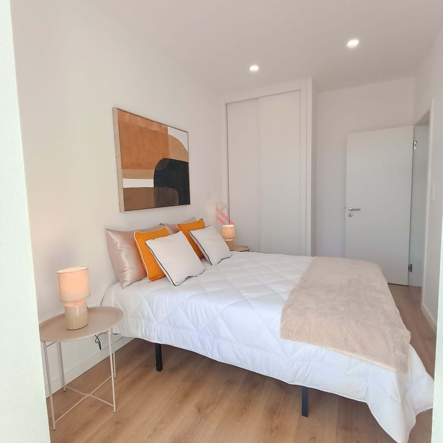 Apartamento T3 Remodelado em Benfica – Varandas | Elevadores | Zona Central
