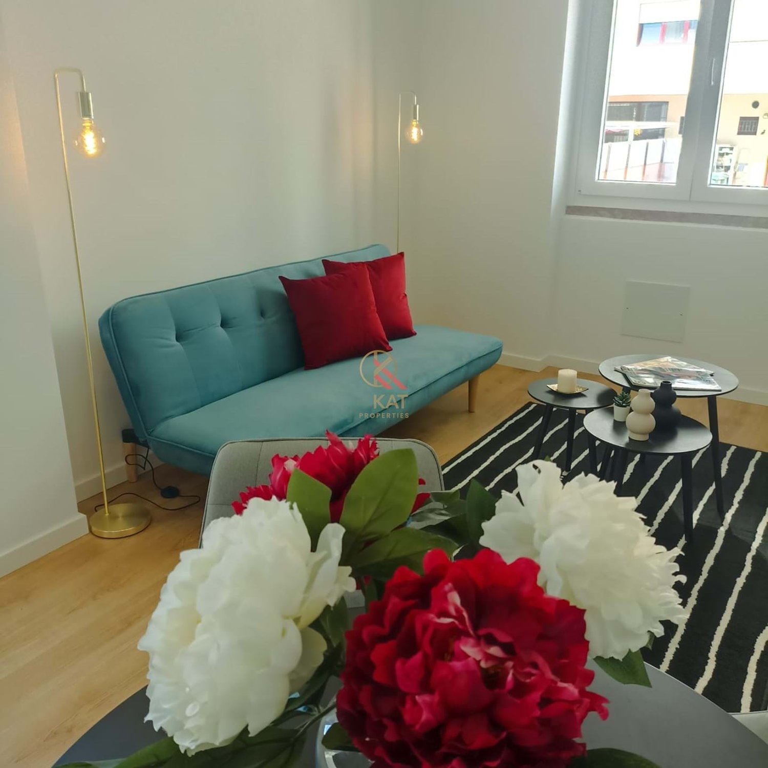 Apartamento T3 Remodelado em Benfica – Varandas | Elevadores | Zona Central